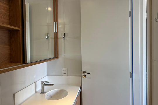 Banheiro de apartamento para alugar com 1 quarto, 25m² em Água Branca, São Paulo