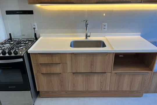 Cozinha de apartamento para alugar com 1 quarto, 25m² em Água Branca, São Paulo