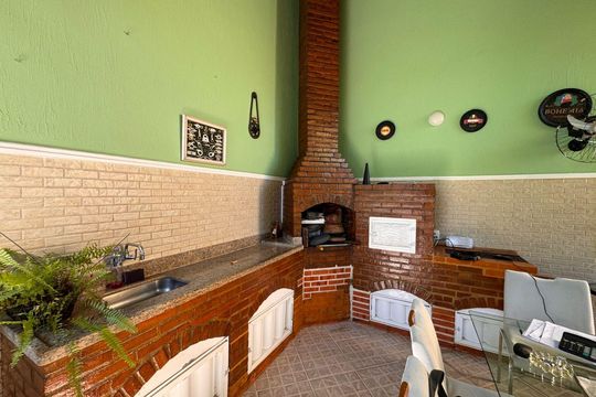 Área externa de casa de condomínio à venda com 4 quartos, 358m² em Taquara, Rio de Janeiro
