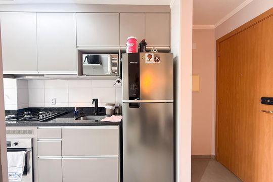 Cozinha de apartamento para alugar com 2 quartos, 43m² em Jardim Iris, São Paulo