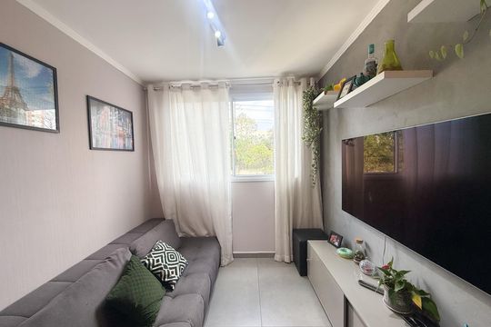 Sala de apartamento para alugar com 2 quartos, 43m² em Jardim Iris, São Paulo