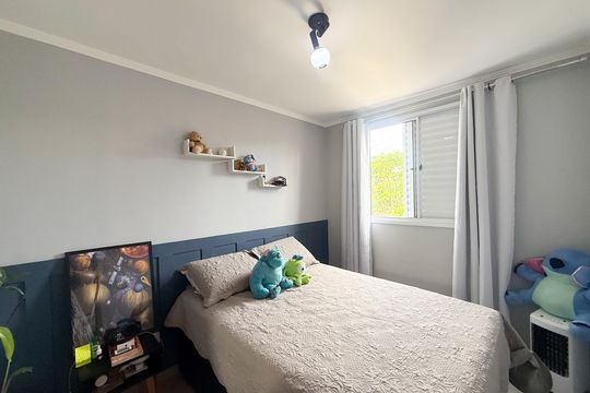 Quarto de apartamento para alugar com 2 quartos, 43m² em Jardim Iris, São Paulo