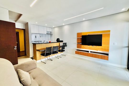 Sala de apartamento para alugar com 1 quarto, 55m² em Alphaville Industrial, Barueri