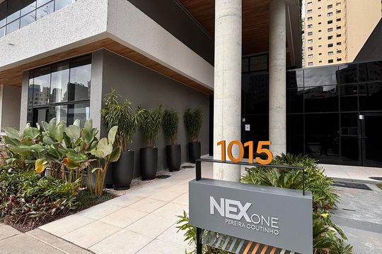 Fachada de apartamento à venda com 2 quartos, 49m² em Vila Nova Conceição, São Paulo