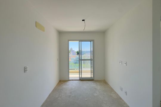 Apartamento à venda com 2 quartos, 55m² em Vila Galvão, Guarulhos