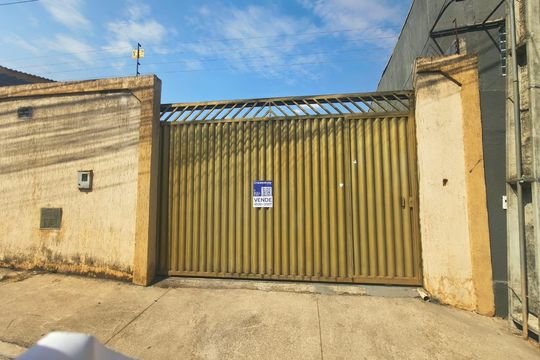 Casa à venda com 2 quartos, 250m² em Vicente Pires, Brasília