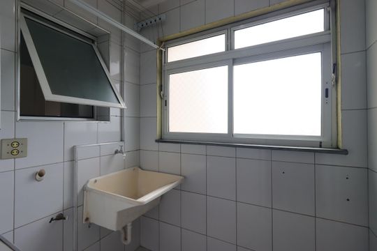 Área de Serviço de apartamento à venda com 3 quartos, 69m² em Parque Erasmo Assunção, Santo André