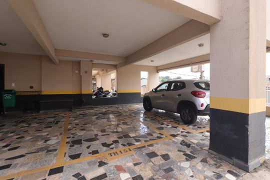 Garagem de apartamento à venda com 3 quartos, 69m² em Parque Erasmo Assunção, Santo André
