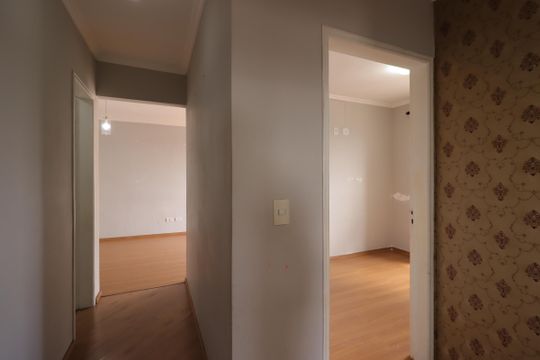 Corredor de apartamento à venda com 3 quartos, 69m² em Parque Erasmo Assunção, Santo André