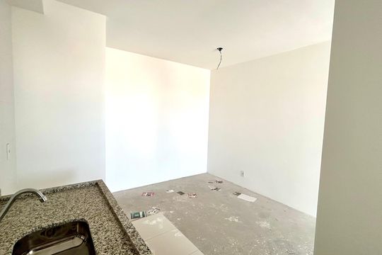 Cozinha de apartamento à venda com 2 quartos, 55m² em Vila Galvão, Guarulhos