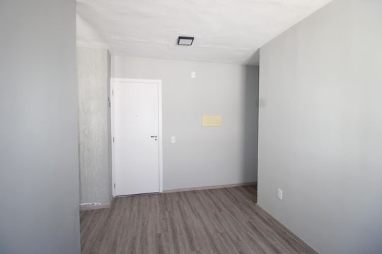 Sala de apartamento para alugar com 2 quartos, 42m² em Fazenda Caguaçu, São Paulo