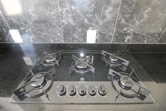 Cozinha de apartamento para alugar com 2 quartos, 42m² em Fazenda Caguaçu, São Paulo
