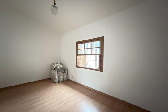Quarto 2 de casa para alugar com 3 quartos, 120m² em Vila Prudente, São Paulo