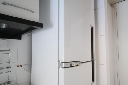 Cozinha de apartamento para alugar com 1 quarto, 38m² em Vila Andrade, São Paulo