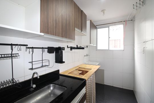 Cozinha de apartamento para alugar com 2 quartos, 42m² em Colônia (zona Leste), São Paulo