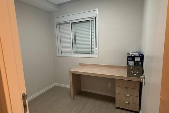 Quarto 1 de apartamento para alugar com 2 quartos, 44m² em Vila Guarani (Zona Sul), São Paulo
