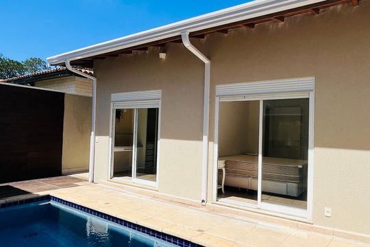 Casa de Condomínio para alugar com 3 quartos, 310m² em Parque Taquaral, Campinas