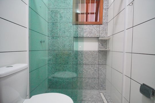 Banheiro de casa para alugar com 2 quartos, 50m² em Feitoria, São Leopoldo