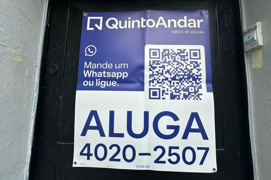 Fachada de kitnet/studio para alugar com 1 quarto, 26m² em Jardim Silveira, Barueri