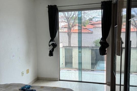 Casa para alugar com 2 quartos, 90m² em Candelária, Belo Horizonte