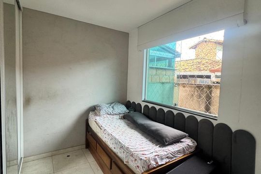 Casa para alugar com 2 quartos, 90m² em Candelária, Belo Horizonte