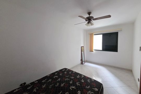 Quarto 1 de apartamento para alugar com 1 quarto, 52m² em Vila Tupi, Praia Grande