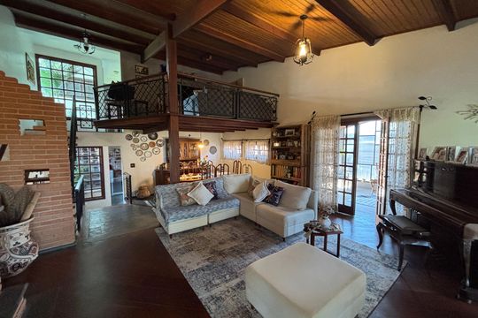 Casa à venda com 3 quartos, 457m² em Centro Alto, Ribeirão Pires