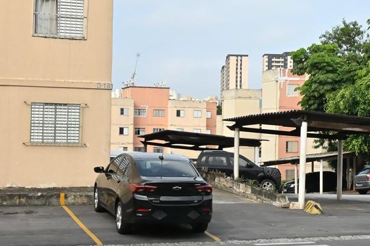Vista do Quarto 1 de apartamento à venda com 2 quartos, 55m² em Parque Pinheiros, Taboão da Serra