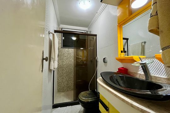 Banheiro de apartamento à venda com 2 quartos, 79m² em Jacarepaguá, Rio de Janeiro