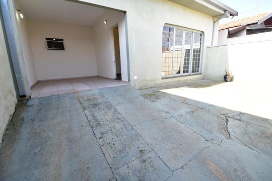Garagem de casa para alugar com 2 quartos, 80m² em Jardim Santa Clara do Lago I, Hortolândia