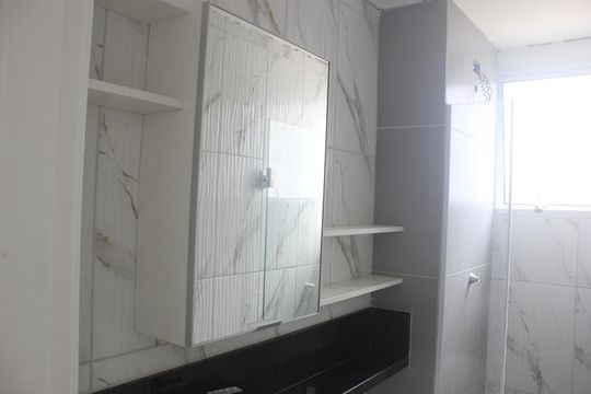 Banheiro  de apartamento para alugar com 2 quartos, 45m² em Vila Nova Bonsucesso, Guarulhos