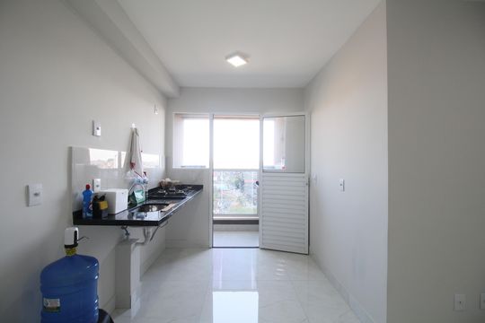 Cozinha de apartamento para alugar com 2 quartos, 37m² em Jardim Eledy, São Paulo
