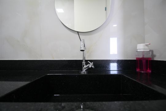 Banheiro de apartamento para alugar com 2 quartos, 37m² em Jardim Eledy, São Paulo