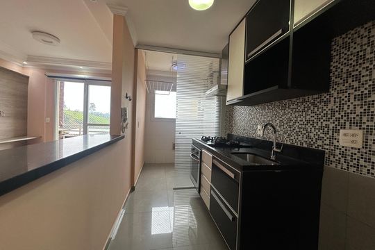 Cozinha de apartamento para alugar com 2 quartos, 58m² em Jardim Maria Helena, Barueri
