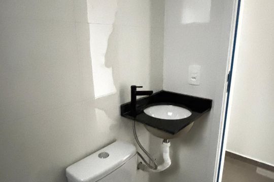 Banheiro de apartamento à venda com 2 quartos, 100m² em Vila Curuçá, Santo André