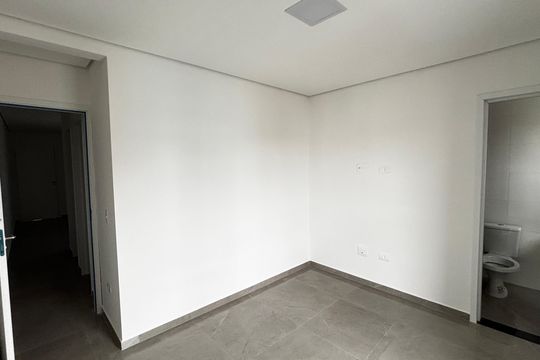 Suite de apartamento à venda com 2 quartos, 100m² em Vila Curuçá, Santo André