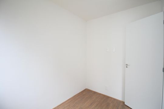 Quarto 2 de apartamento para alugar com 2 quartos, 34m² em Vila Prel, São Paulo
