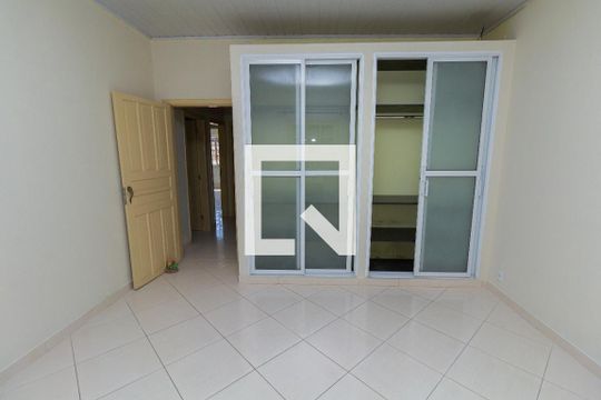 Quarto 1 de casa à venda com 5 quartos, 150m² em Vila Paranagua, São Paulo