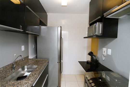 Cozinha de apartamento para alugar com 2 quartos, 58m² em Ouro Preto, Belo Horizonte