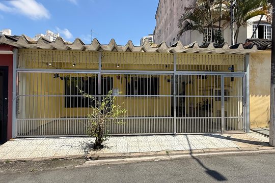 Fachada  de casa à venda com 3 quartos, 250m² em Vila Sorocabana, Guarulhos