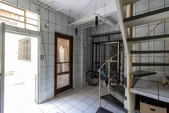 Area  de casa à venda com 3 quartos, 250m² em Vila Sorocabana, Guarulhos