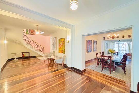 Casa à venda com 4 quartos, 380m² em Urca, Rio de Janeiro