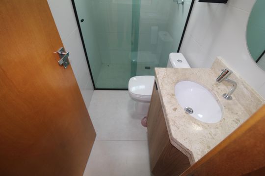 Banheiro 2 de apartamento para alugar com 2 quartos, 42m² em Água Fria, São Paulo