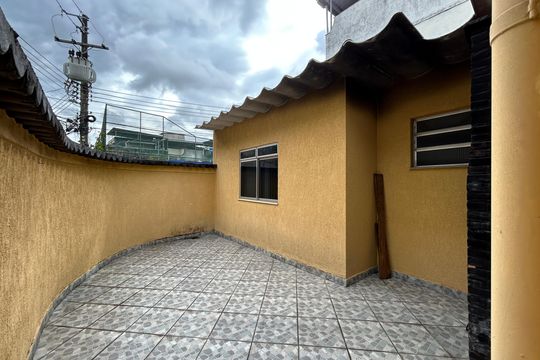 Área comum de casa à venda com 3 quartos, 260m² em Vila Valqueire, Rio de Janeiro
