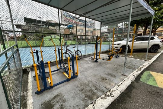 Área comum de casa à venda com 3 quartos, 260m² em Vila Valqueire, Rio de Janeiro