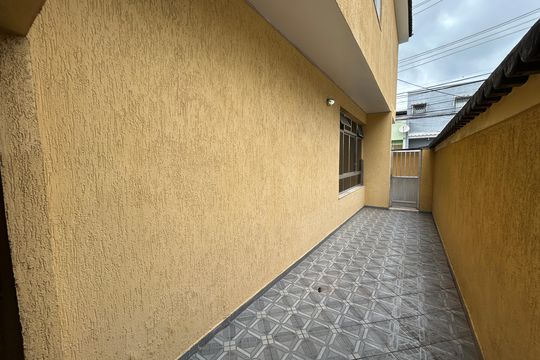 Área comum de casa à venda com 3 quartos, 260m² em Vila Valqueire, Rio de Janeiro