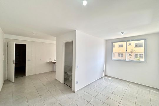 Apartamento para alugar com 2 quartos, 45m² em Jardim Lourdes, Ferraz de Vasconcelos