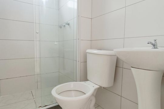 BANHEIRO de apartamento para alugar com 1 quarto, 46m² em São José do Barreto, Macaé