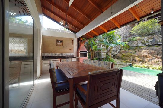 Espaço Gourmet de casa para alugar com 2 quartos, 425m² em Sambaqui, Florianópolis