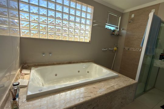 Casa à venda com 7 quartos, 683m² em Vicente Pires, Brasília